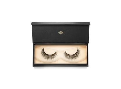 featured-image doe eyed eyelashes from lash star beauty