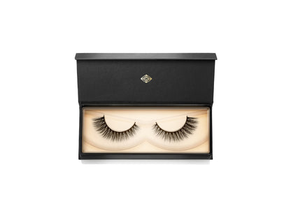 featured-image cat eye lashes from lash star beauty